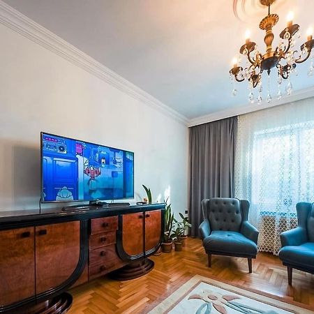 Hotel Liza バトゥーミ エクステリア 写真