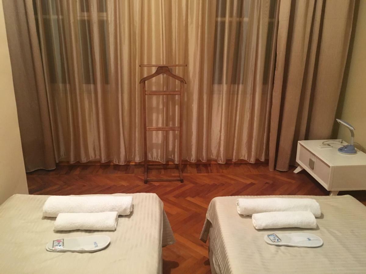 Hotel Liza バトゥーミ エクステリア 写真